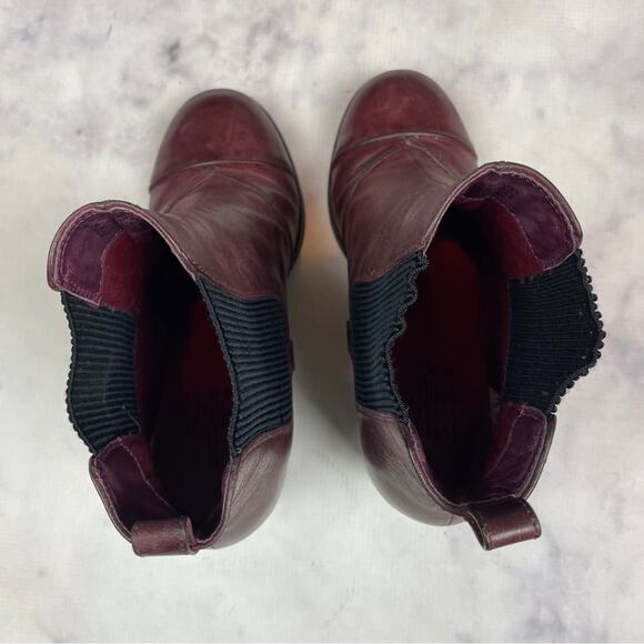 Miz Mooz Iris Burgundy Wine Leather Pull On Heeled Chelsea Boots - Picture 5 of 9